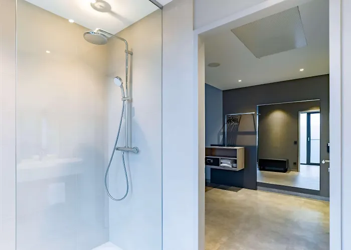 Elaya Kevelaer, Trademark Collection By Wyndham 酒店 3*